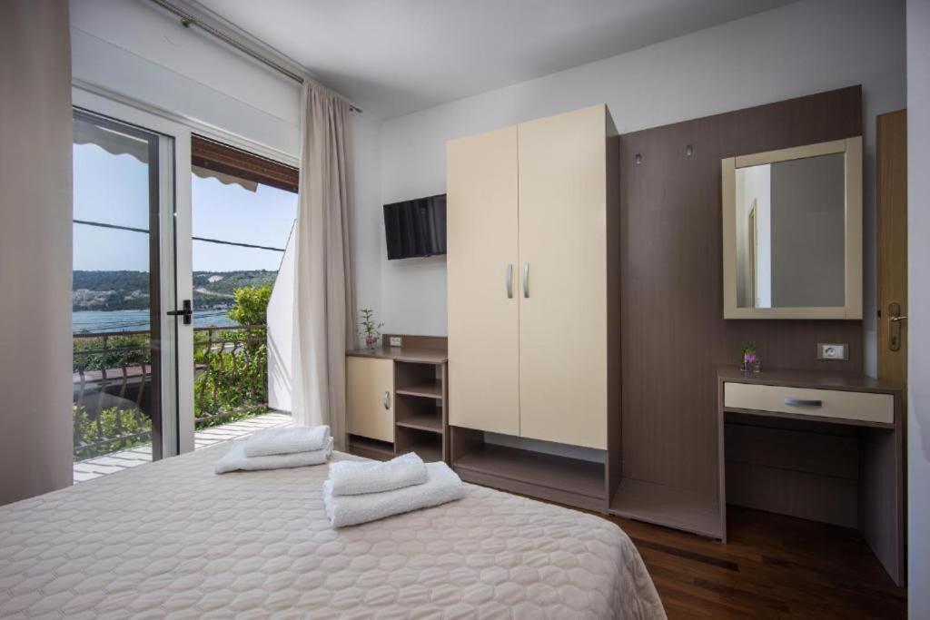 Villa Marija โตรกีร์ ภายนอก รูปภาพ