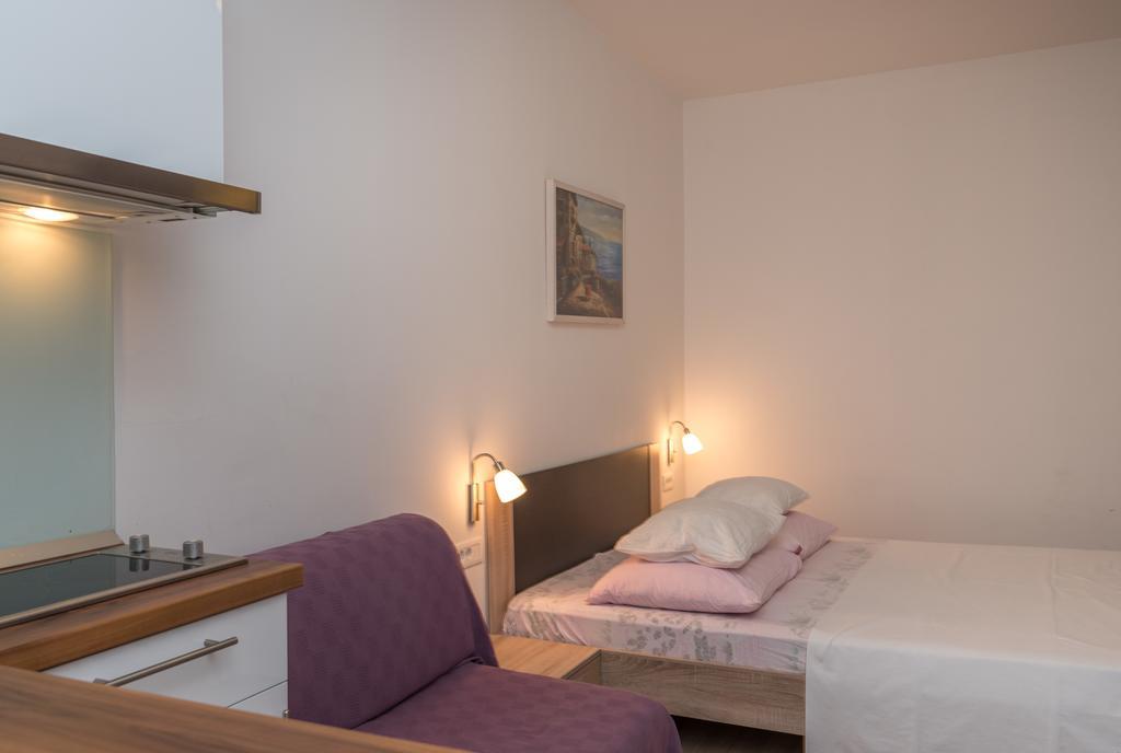 Villa Marija โตรกีร์ ภายนอก รูปภาพ