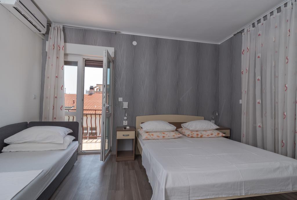 Villa Marija โตรกีร์ ภายนอก รูปภาพ